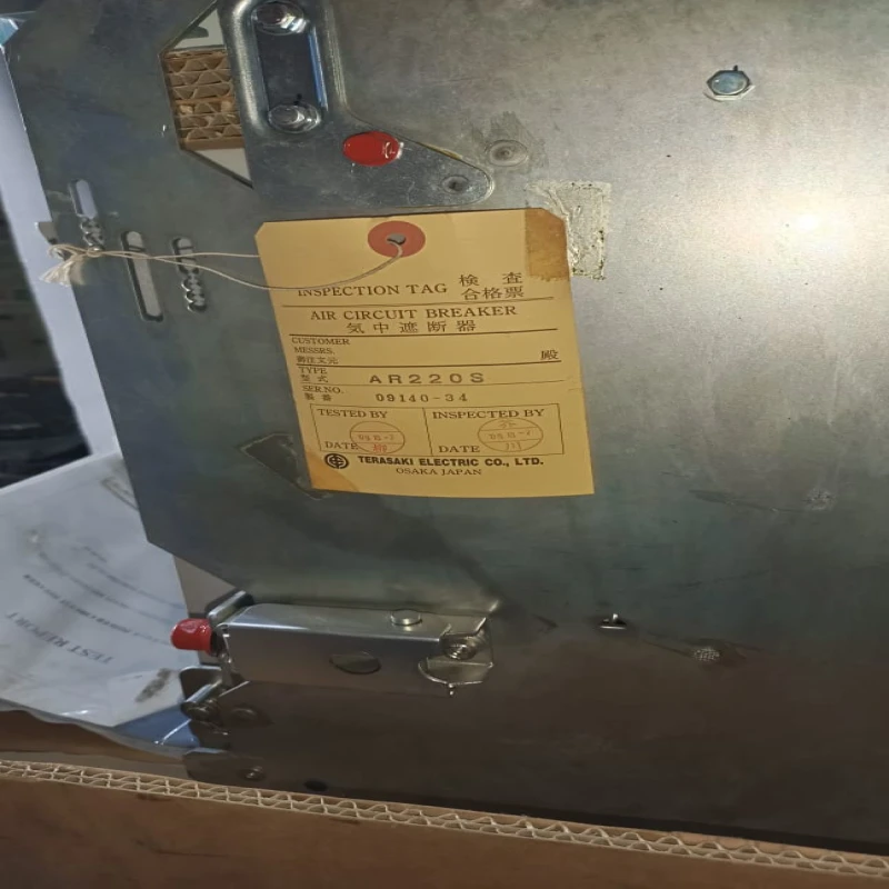 Allen-Bradley 1746-OB16 SLC 500 16-Point 24V DC Source Output Module thumbnail 7141